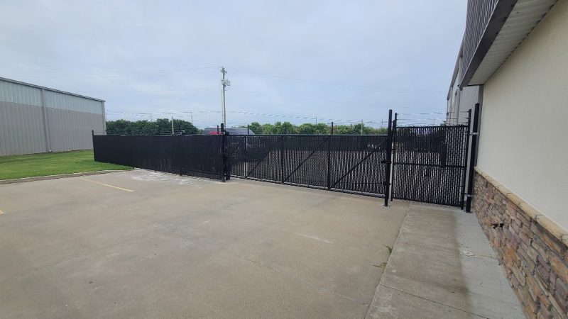Commercial Fencing in Salem